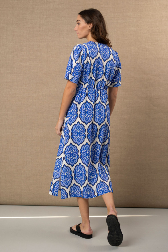 Vestido de lino y algodón con estampado azul