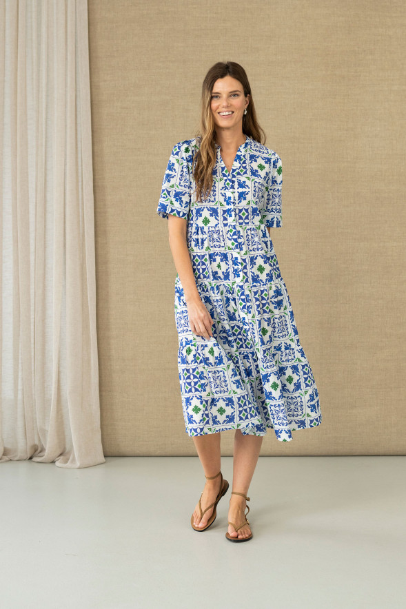 Vestido midi estampado con volantes