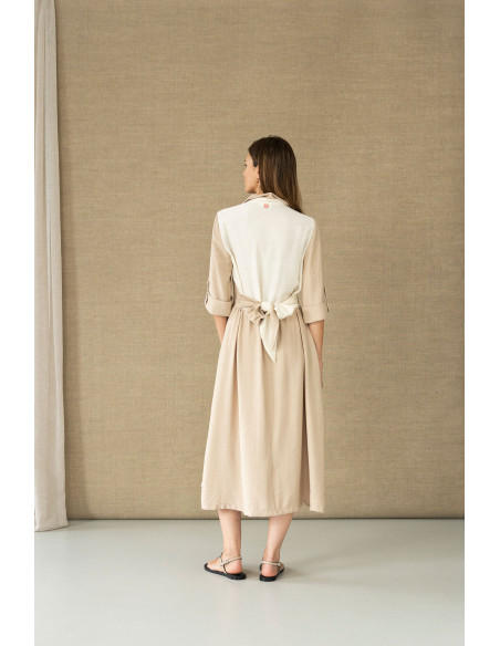 Vestido camisero beige con cinturón