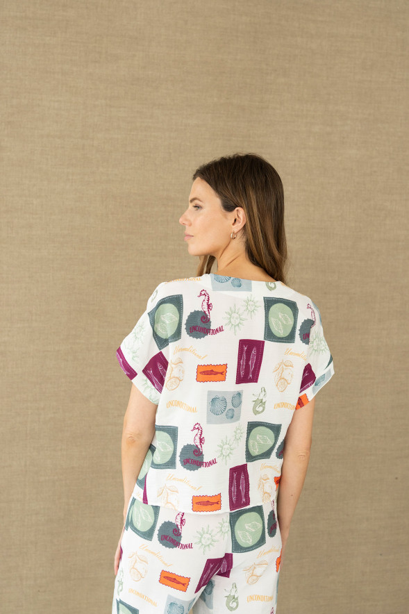 Camisa estampada con nudo