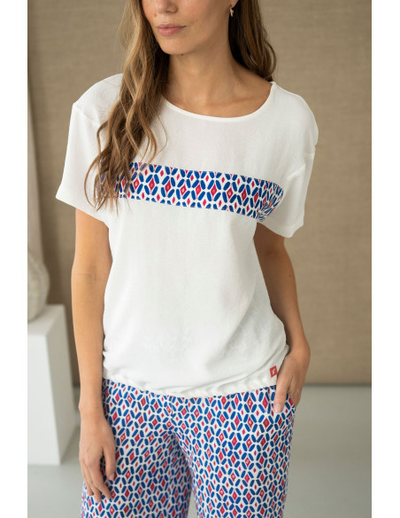 Blusa blanca con banda estampada