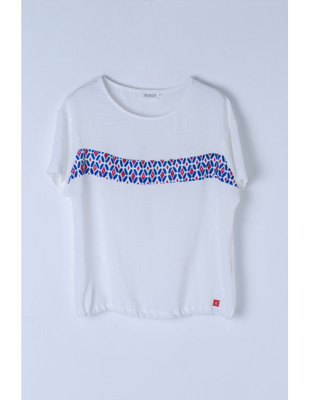Blusa blanca con banda estampada