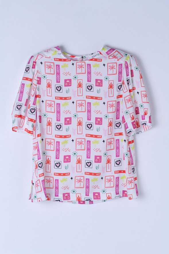 Blusa fluida estampada multicolor con manga ligeramente abullonada