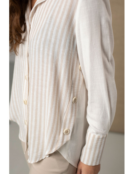 Camisa fluida bicolor de rayas beige con botones laterales