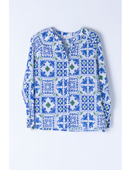 Camisa estampada en azul y verde