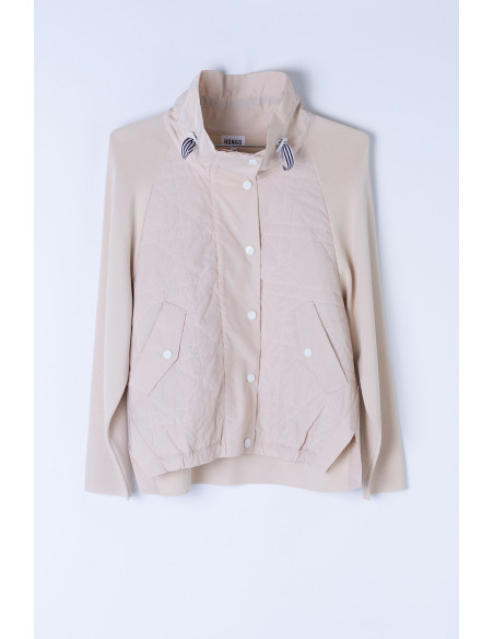 Parka corta beige combinada