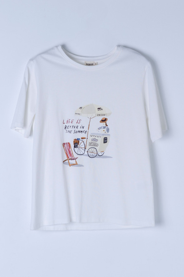 Camiseta blanca con golondrinas