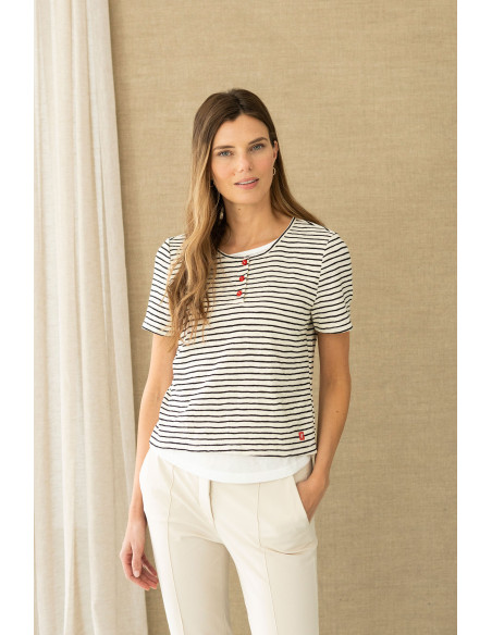 Camiseta marinera de rayas con botones